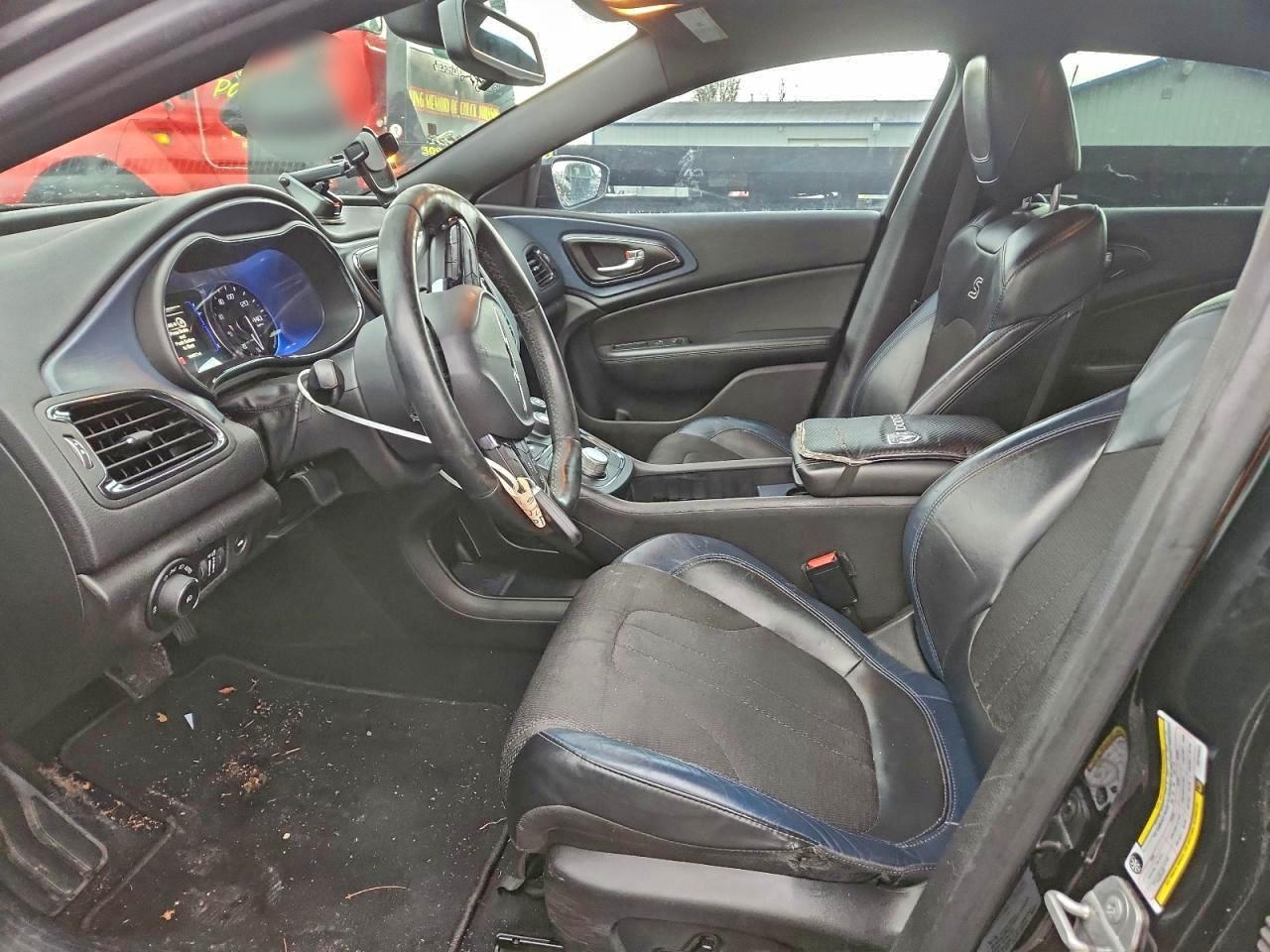 2015 CHRYSLER 200 S photo 7