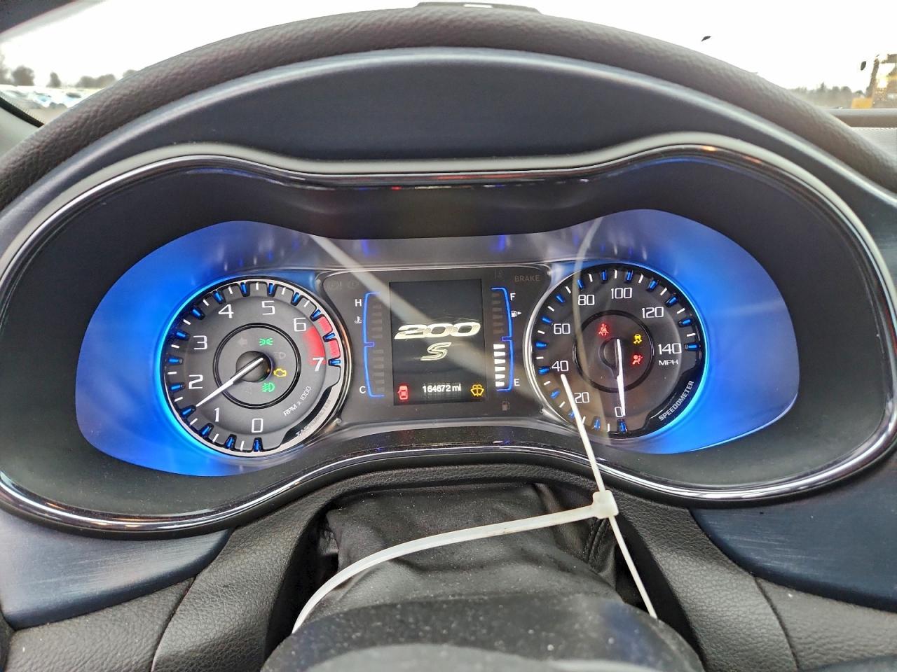 2015 CHRYSLER 200 S photo 9