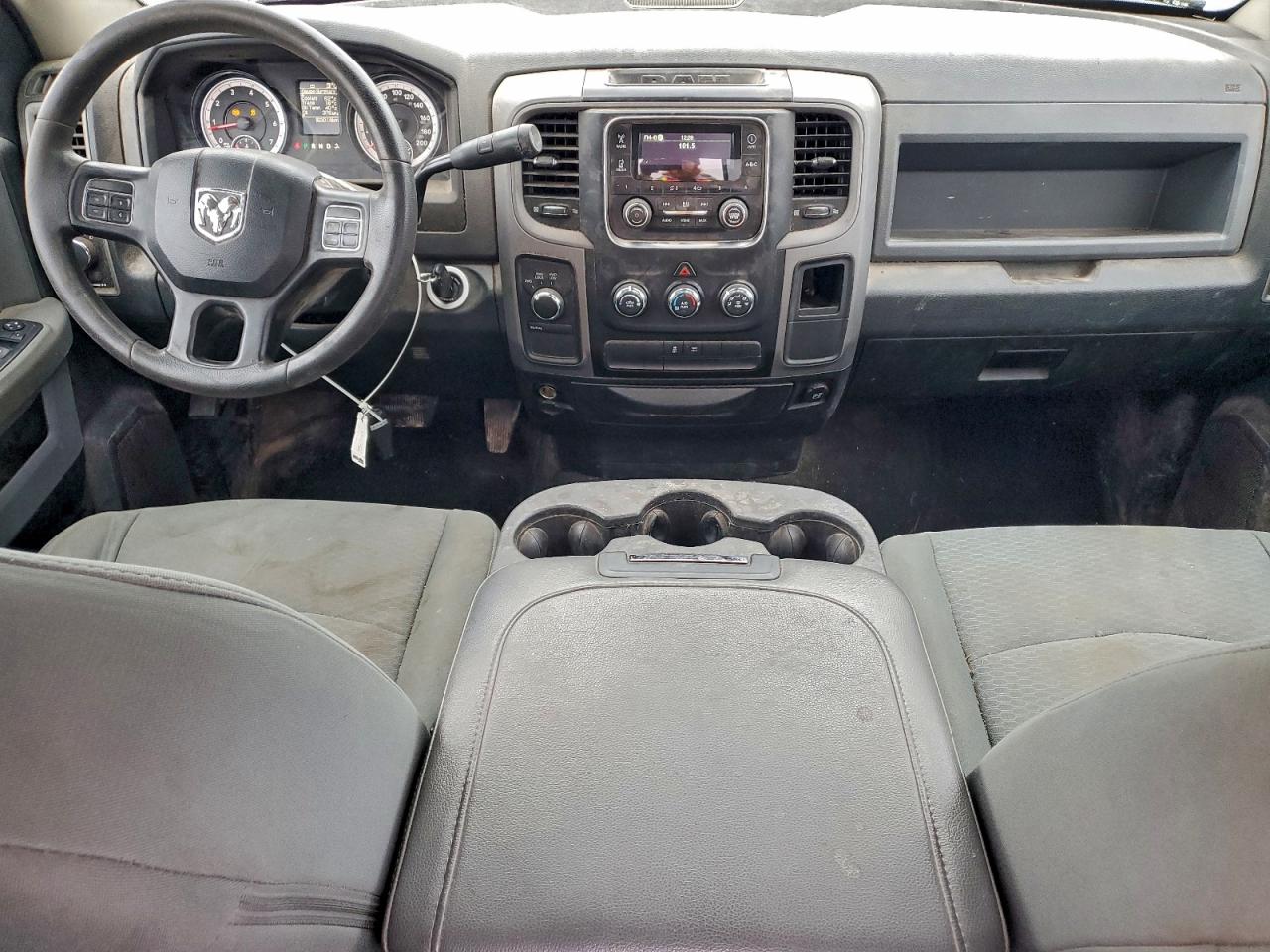 2015 RAM 1500 ST photo 22