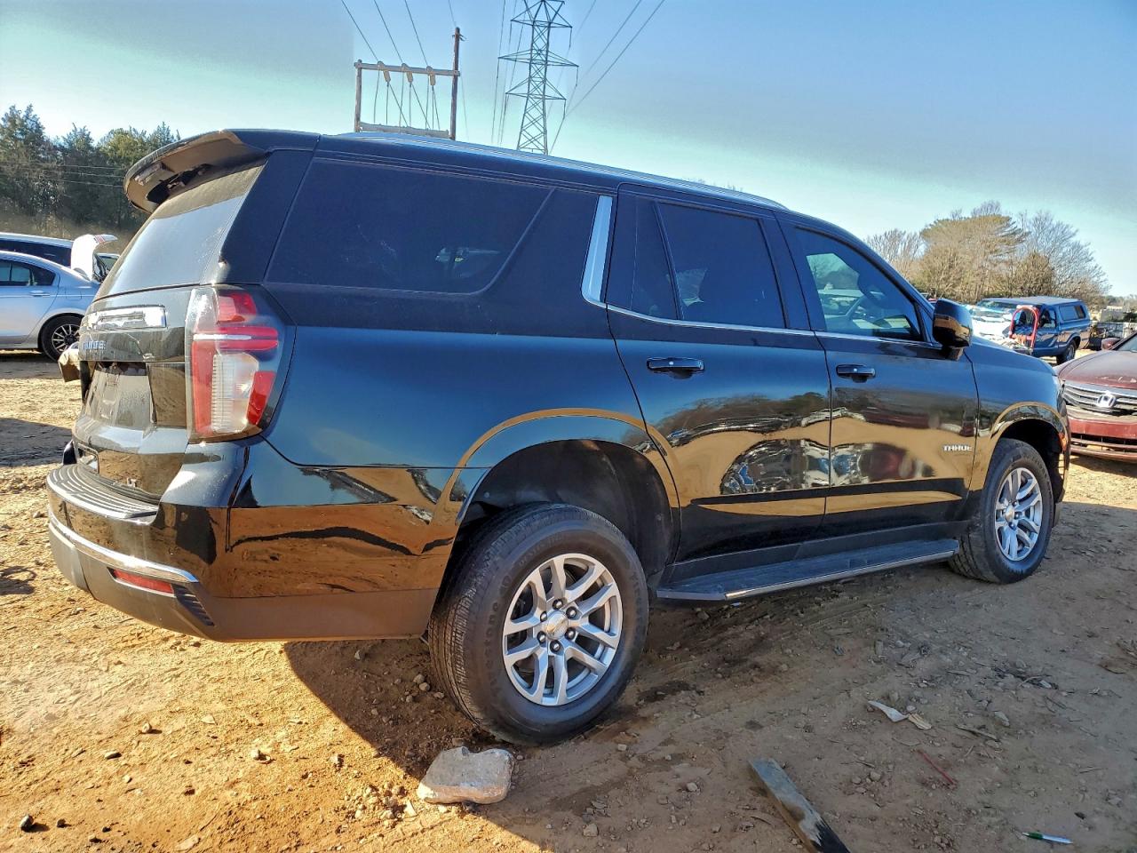 2022 CHEVROLET TAHOE C1500 LT photo 3