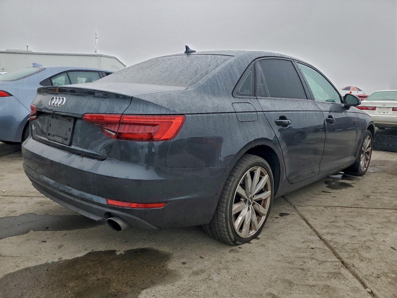 2017 AUDI A4 PREMIUM photo 5