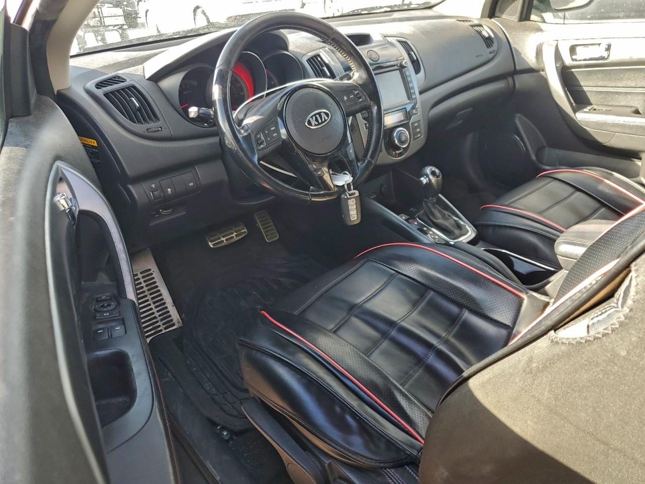 2013 KIA FORTE SX photo 22