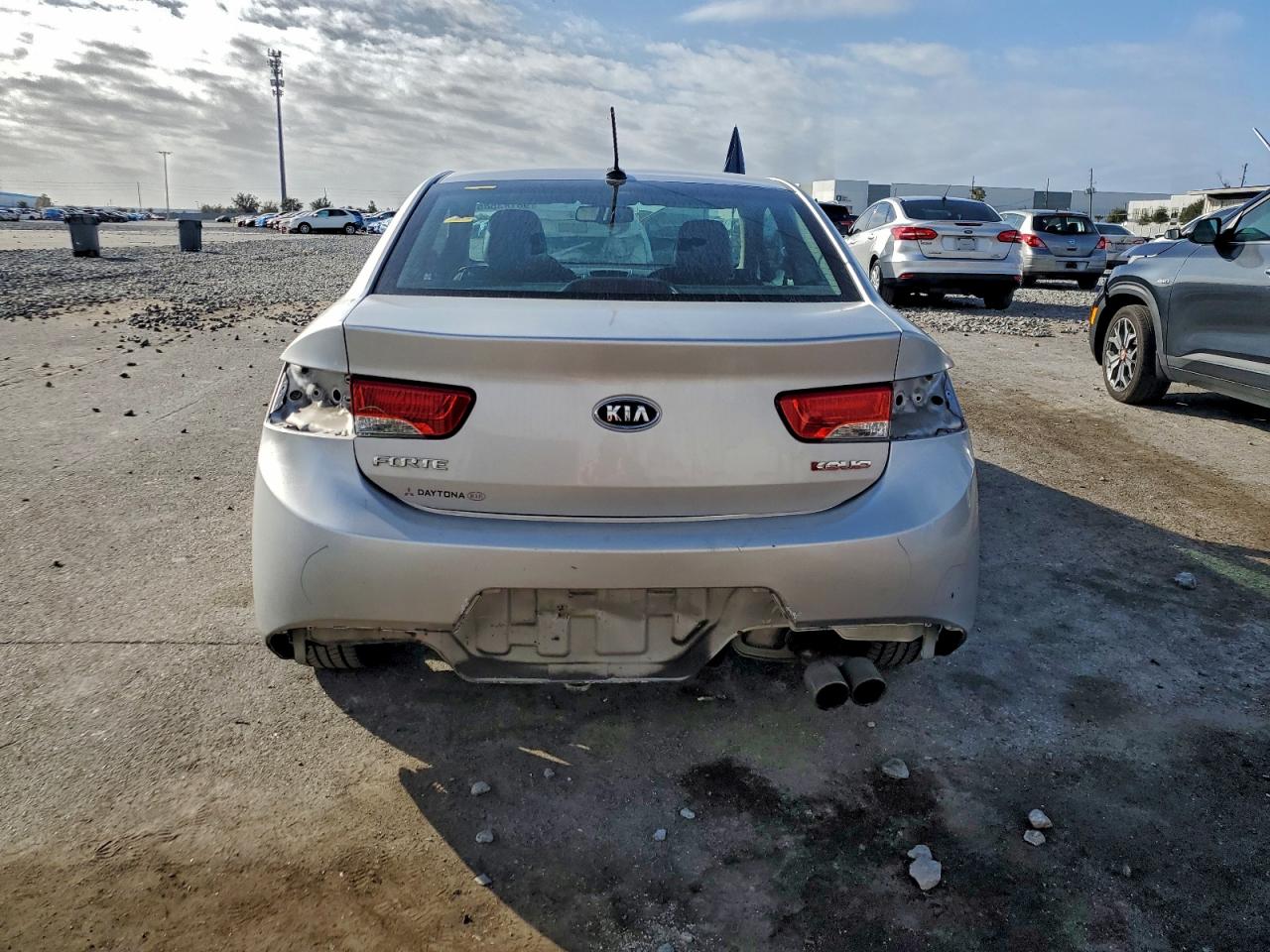 2013 KIA FORTE SX photo 16