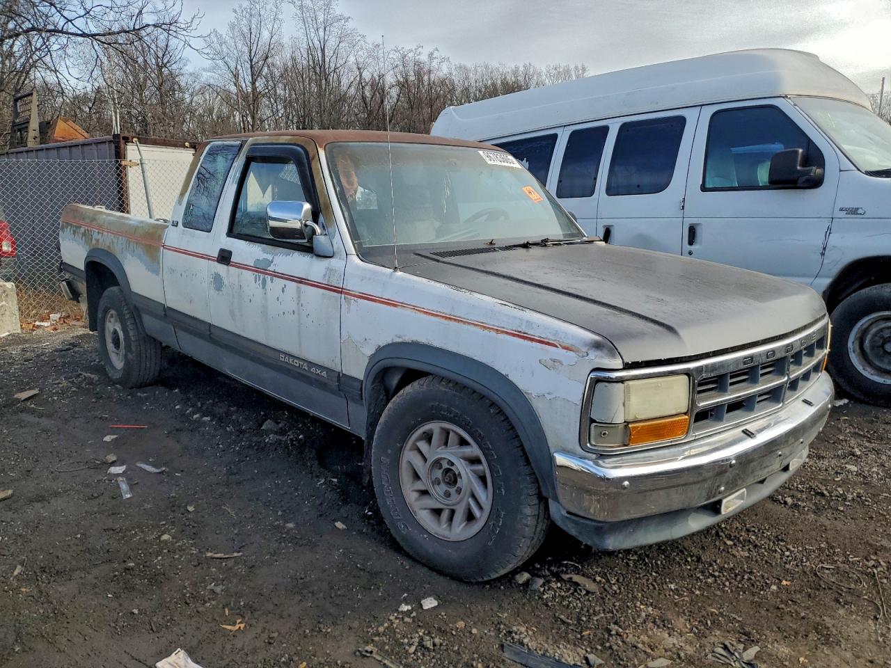 1993 DODGE DAKOTA photo 4