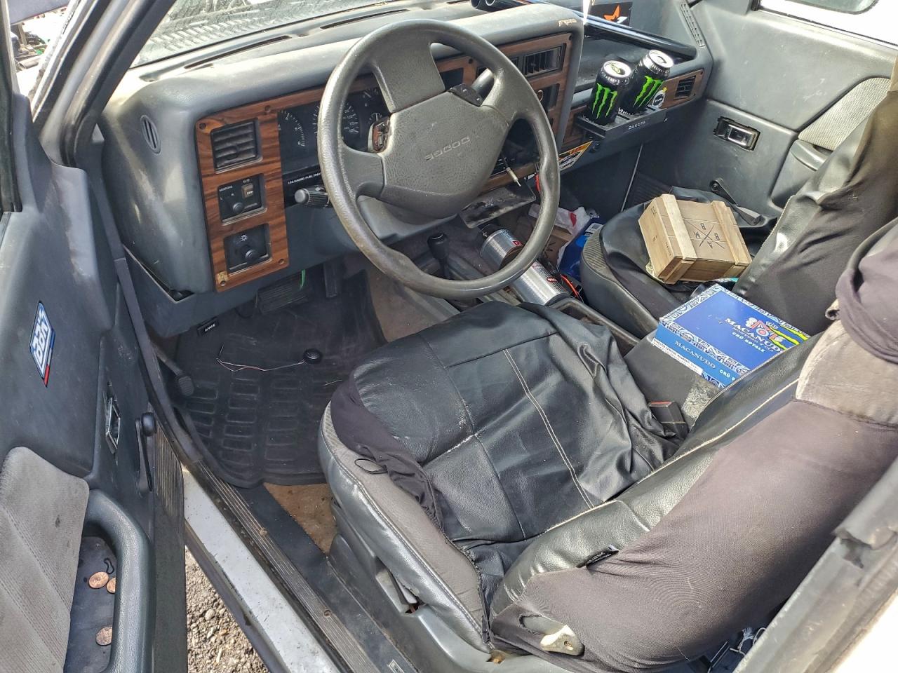 1993 DODGE DAKOTA photo 8