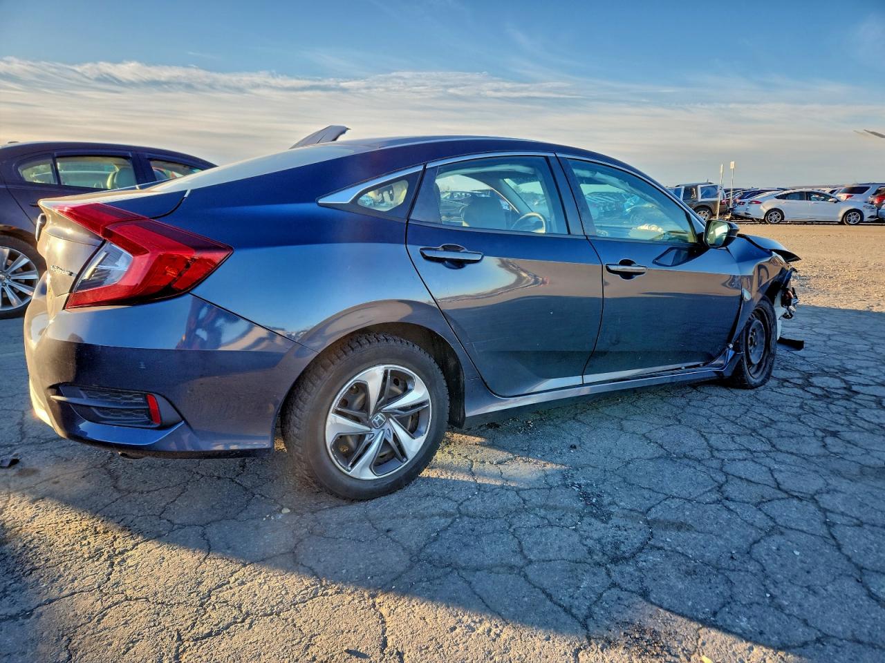 2020 HONDA CIVIC LX photo 3