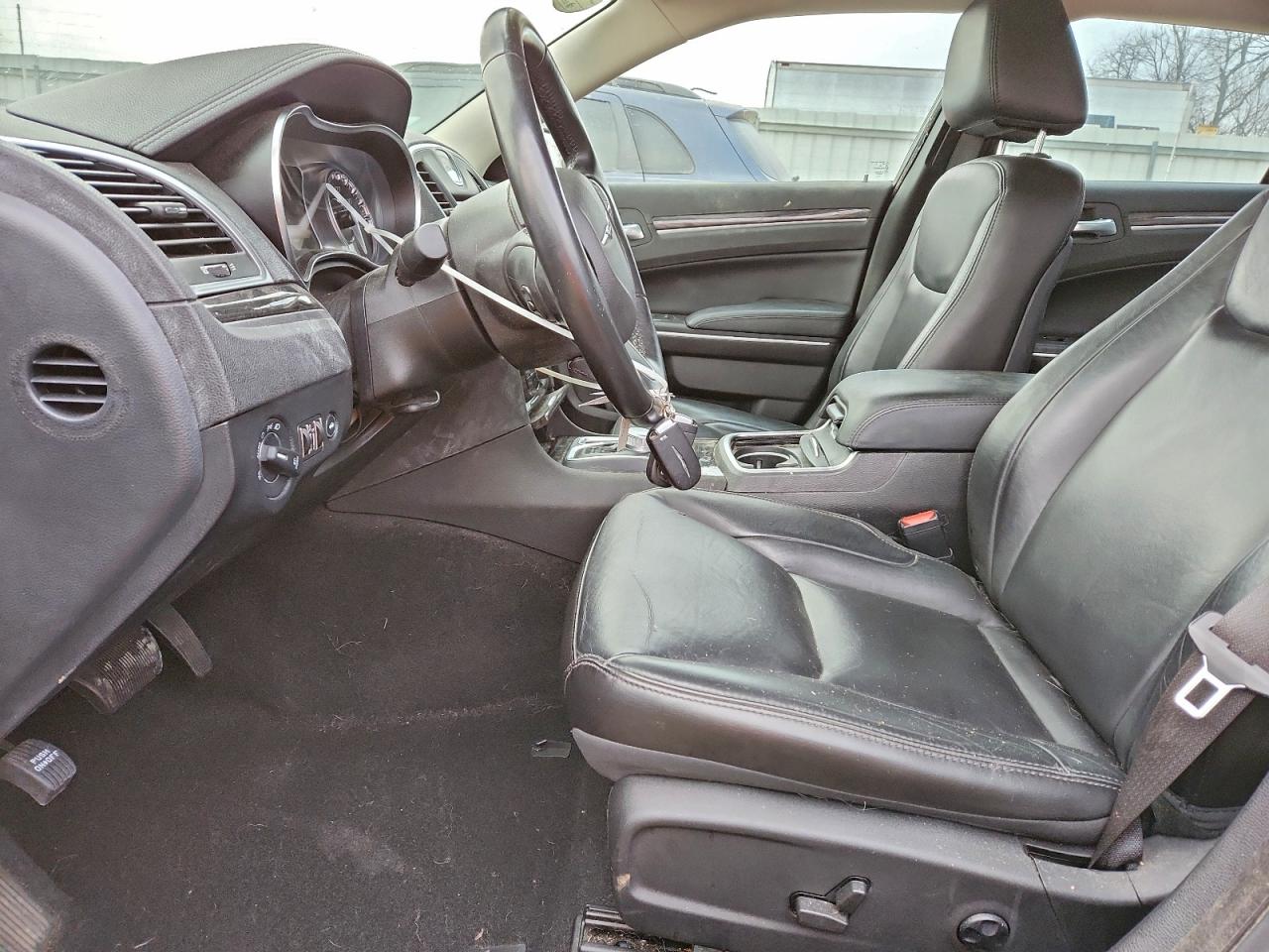 2021 CHRYSLER 300 TOURING photo 13