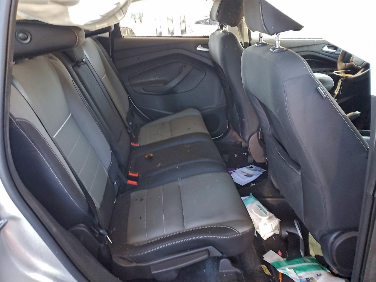 2015 FORD ESCAPE SE photo 10
