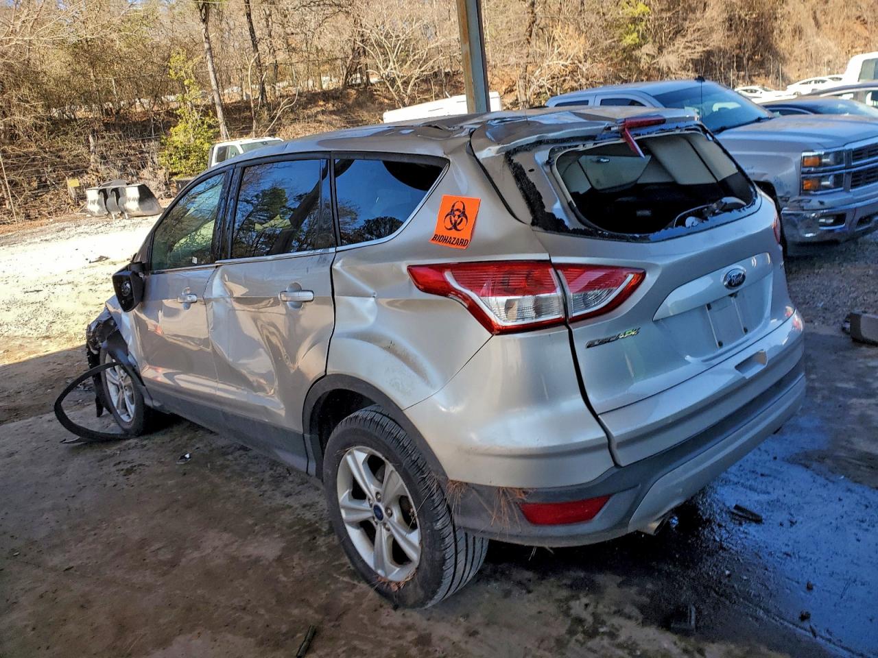 2015 FORD ESCAPE SE photo 2