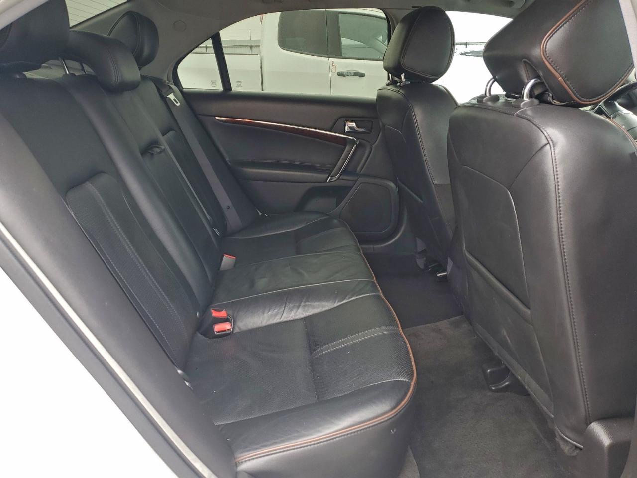 2011 LINCOLN MKZ photo 10