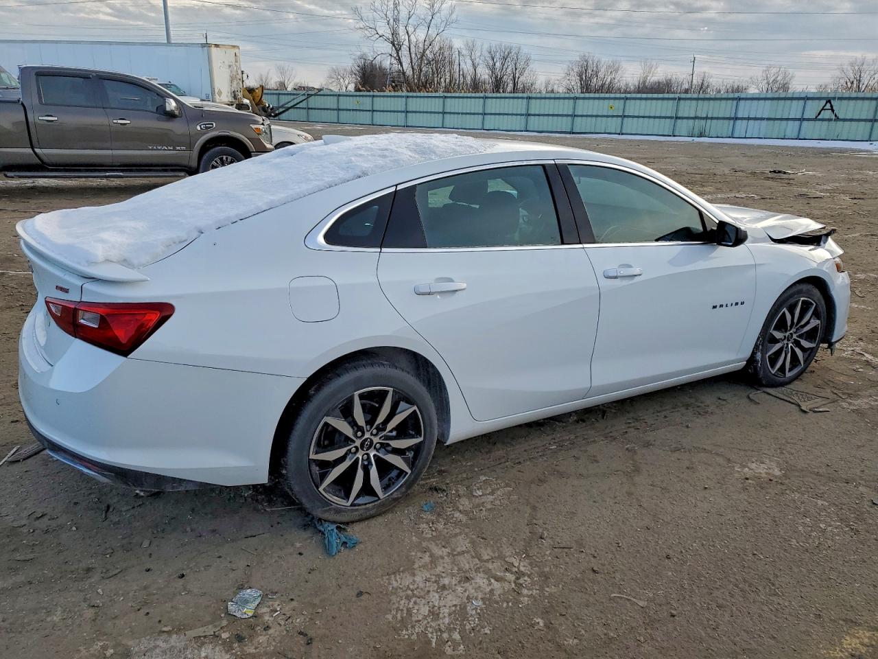 2024 CHEVROLET MALIBU RS photo 3