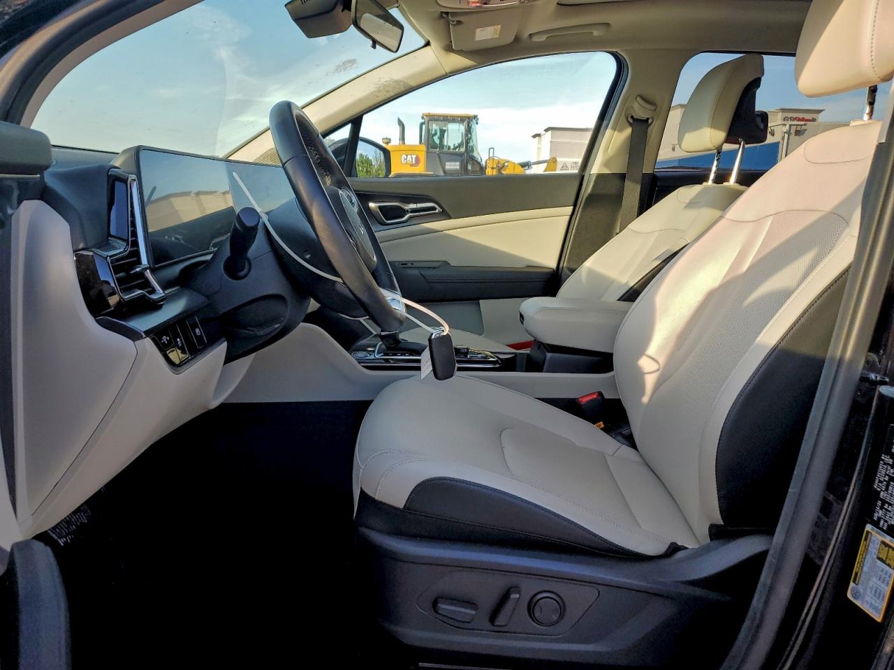 2025 KIA SPORTAGE EX photo 13