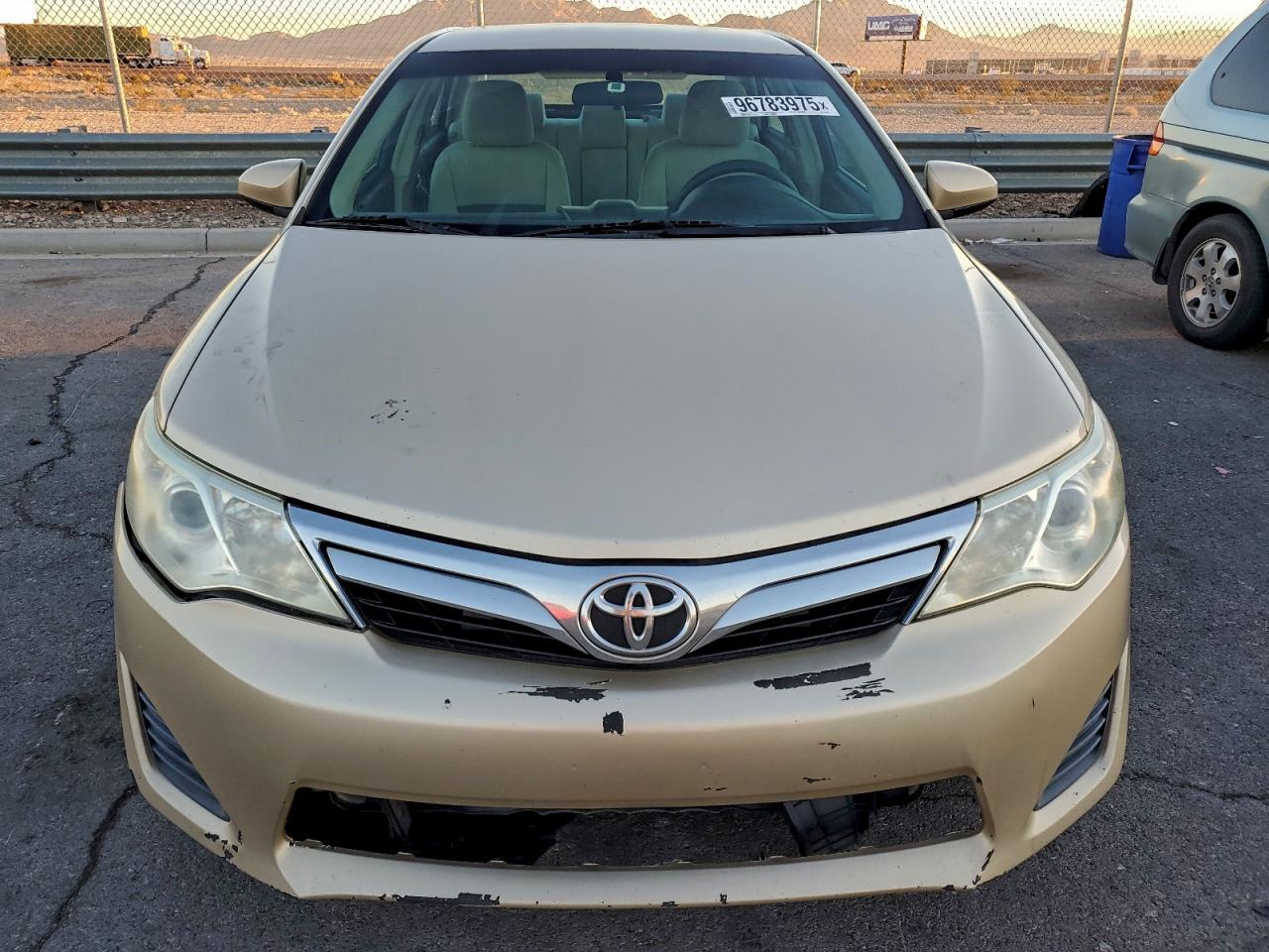 2012 TOYOTA CAMRY BASE photo 5