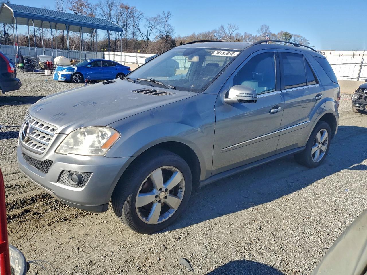 2011 MERCEDES-BENZ ML