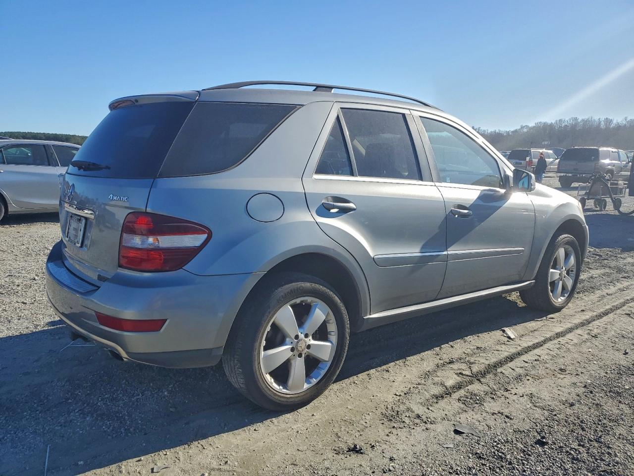 2011 MERCEDES-BENZ ML 350 4MATIC photo 3