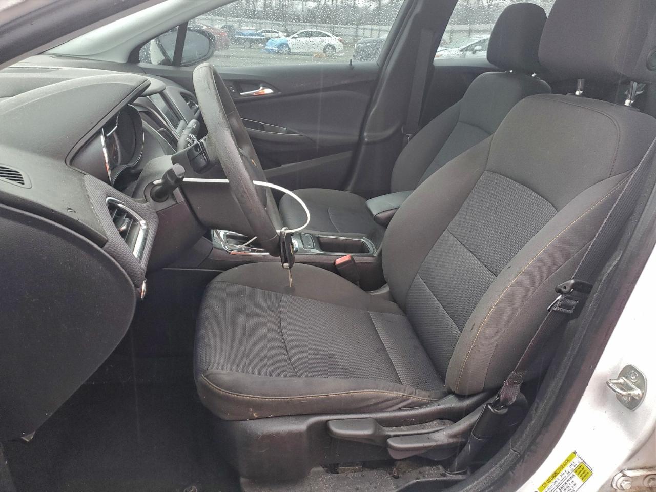 2019 CHEVROLET CRUZE LS photo 13