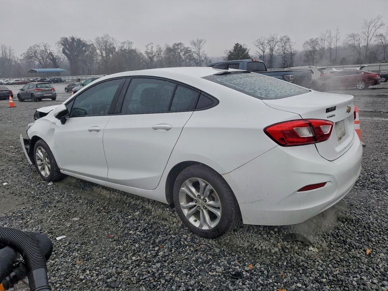2019 CHEVROLET CRUZE LS photo 3
