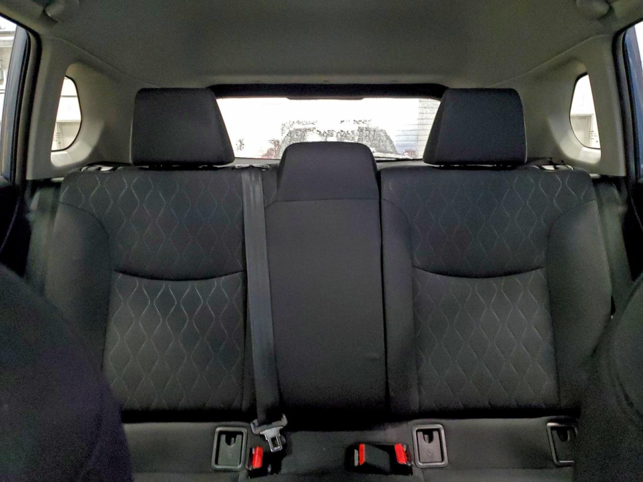 2025 TOYOTA COROLLA CROSS LE photo 19