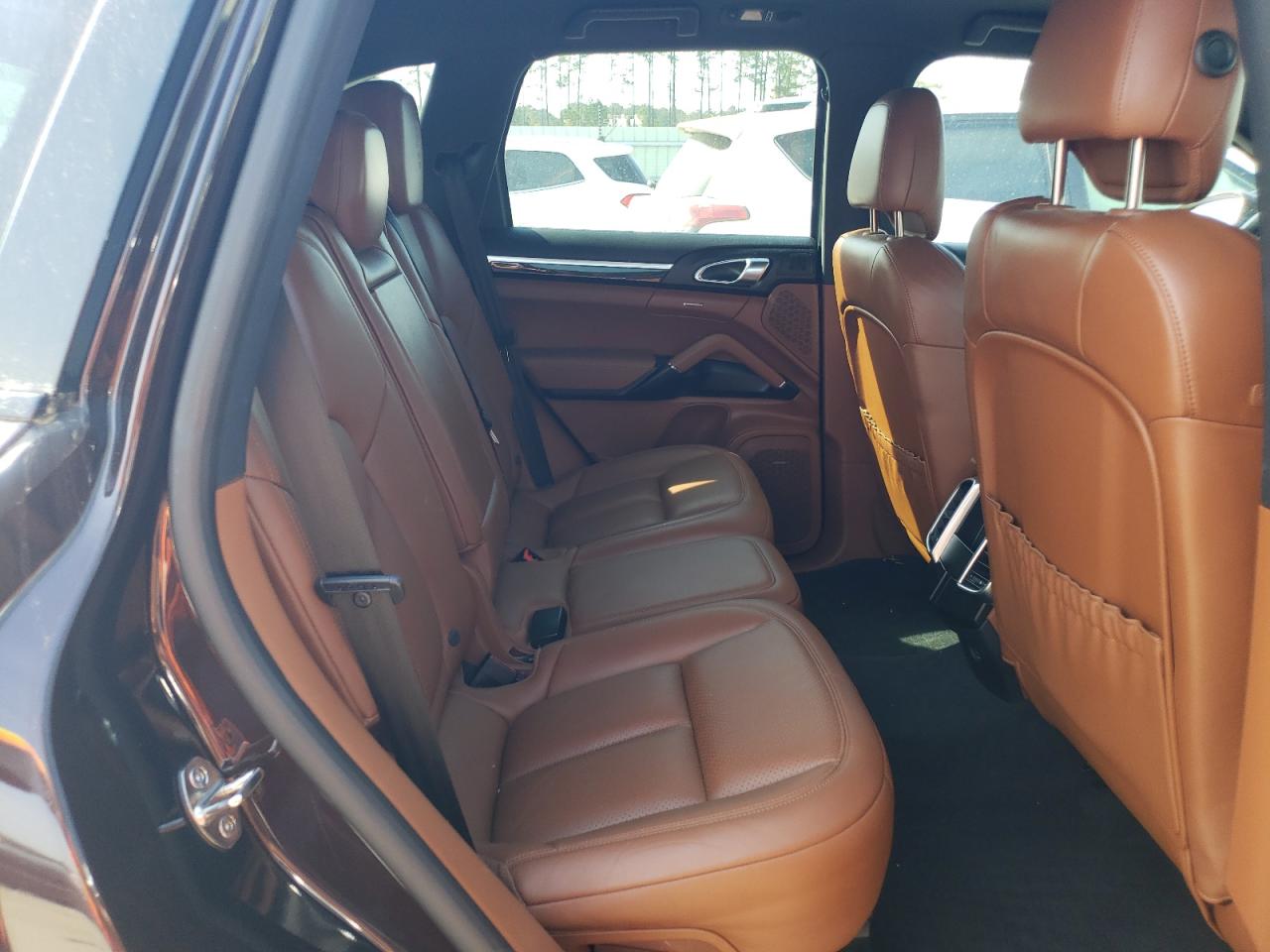 2018 PORSCHE CAYENNE photo 10