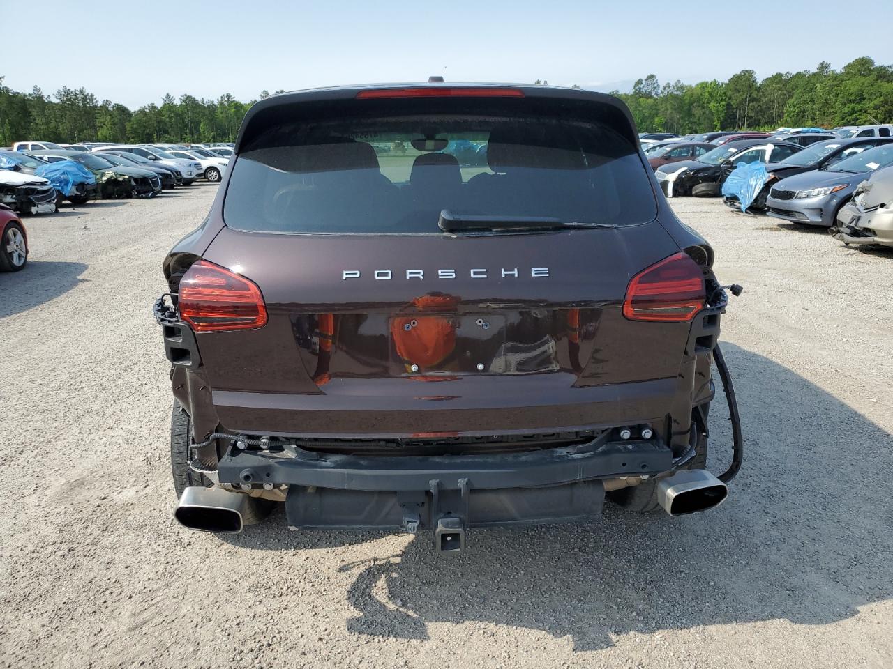 2018 PORSCHE CAYENNE photo 6