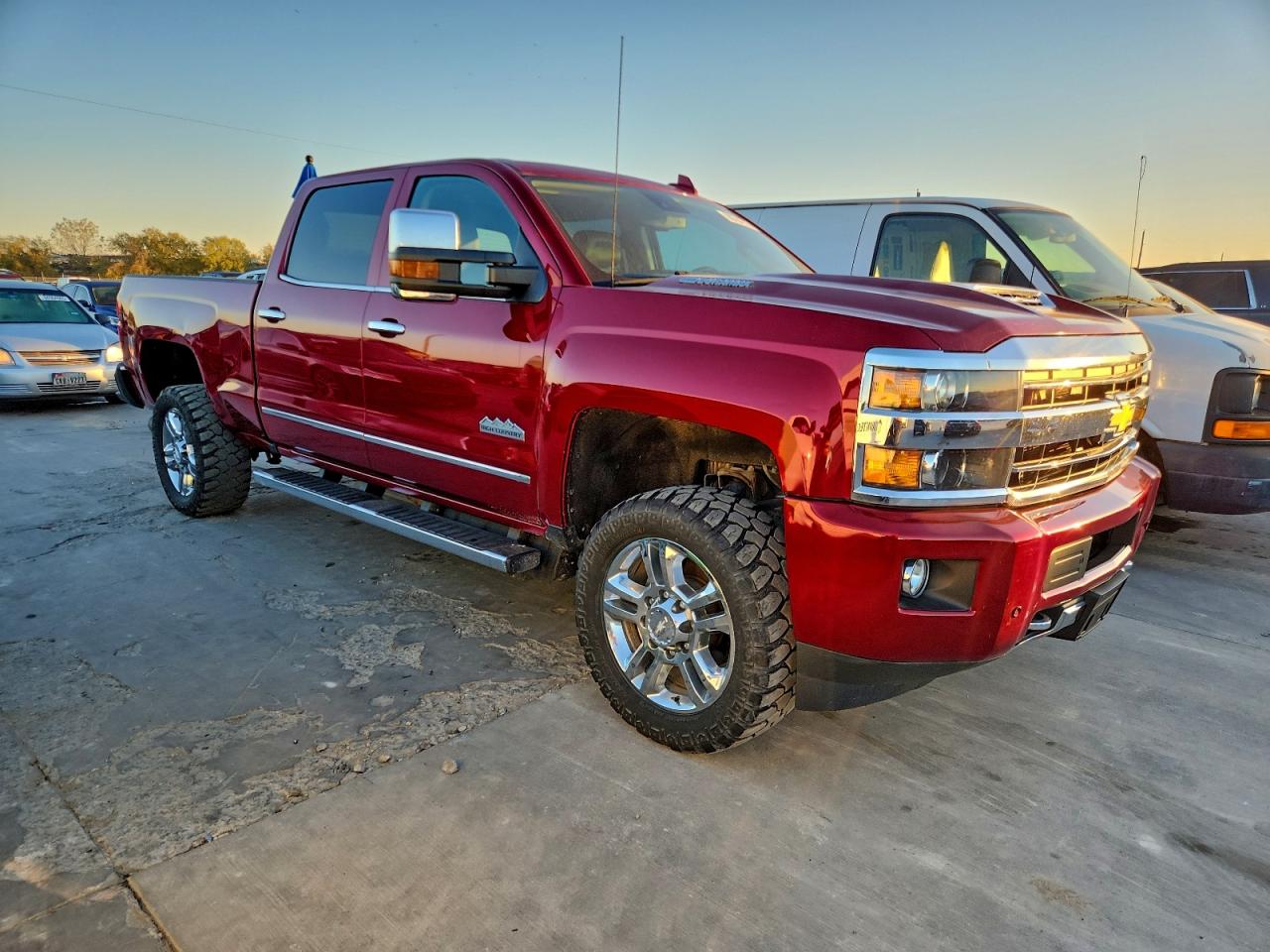 2018 CHEVROLET SILVERADO K2500 HIGH COUNTRY photo 4