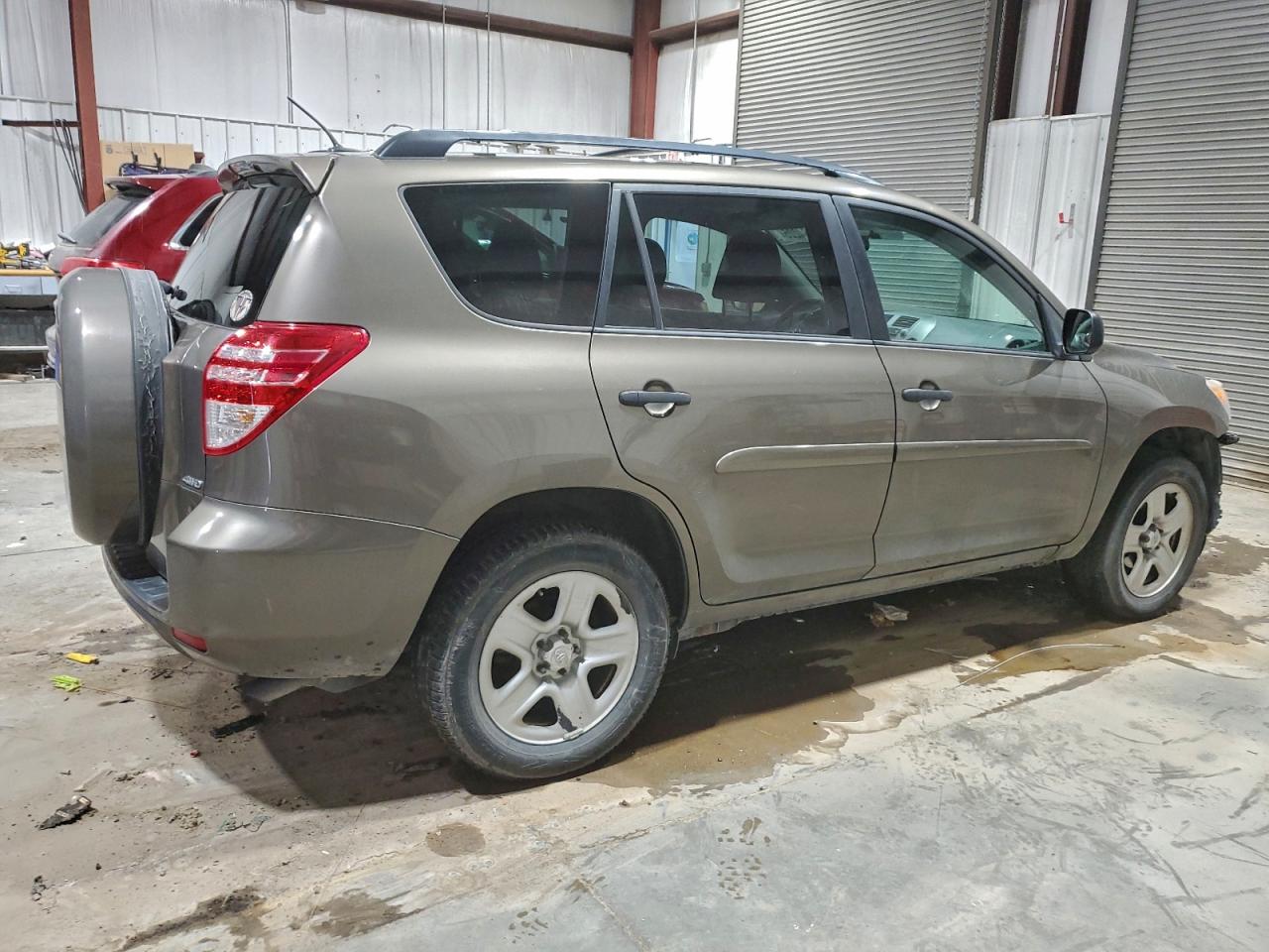 2011 TOYOTA RAV4 photo 3