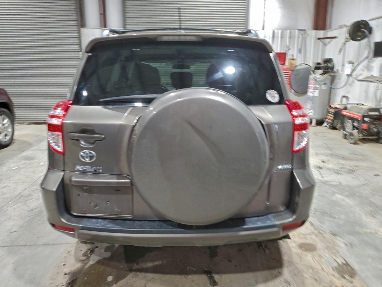 2011 TOYOTA RAV4 photo 6