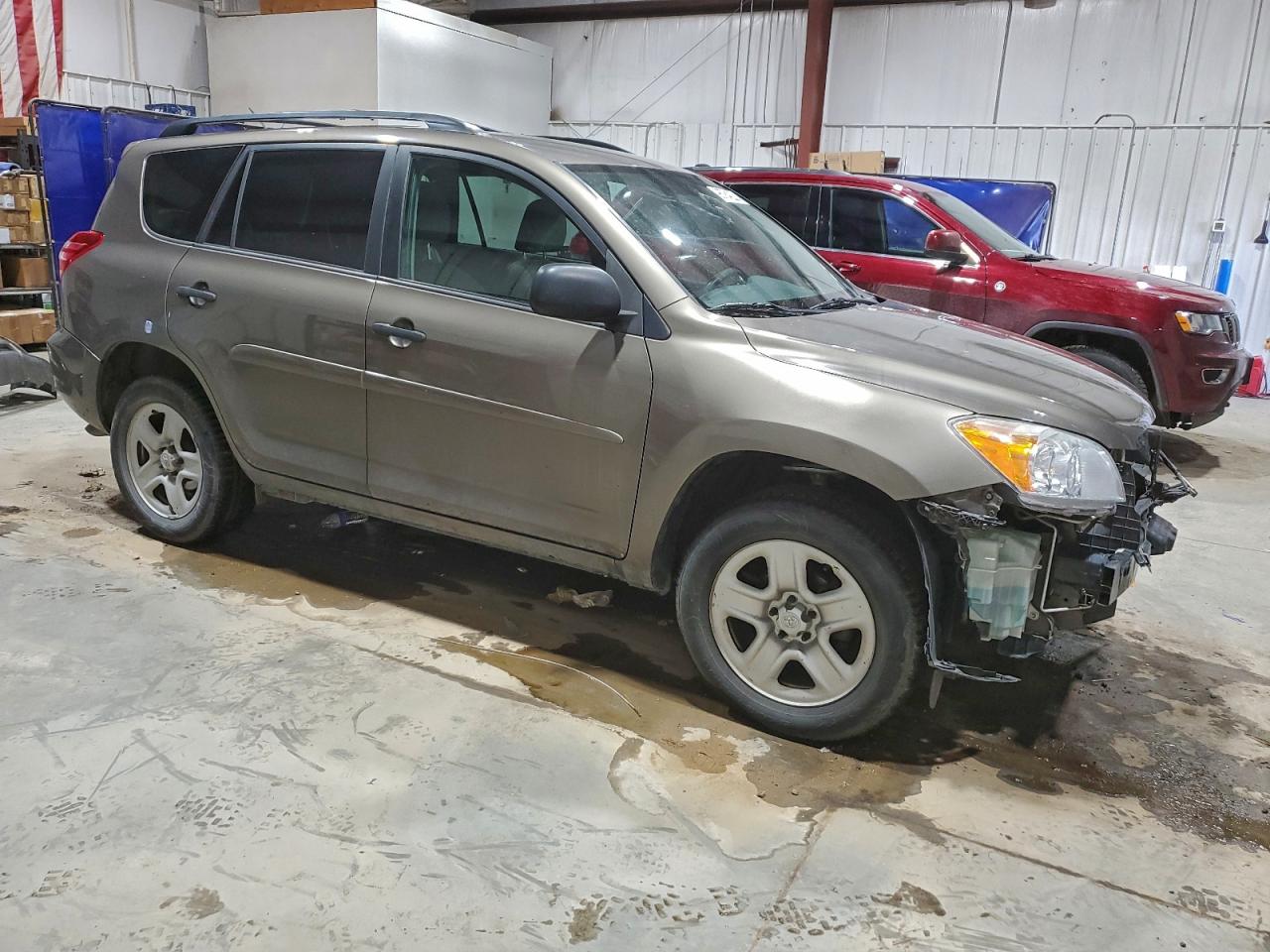 2011 TOYOTA RAV4 photo 4