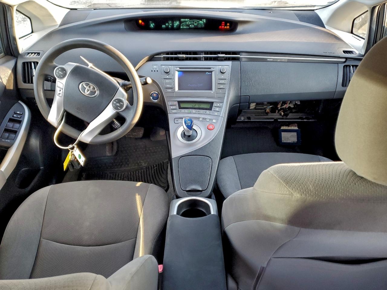 2012 TOYOTA PRIUS photo 8