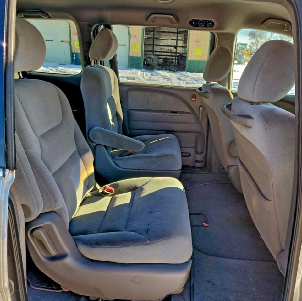 2008 HONDA ODYSSEY LX photo 11
