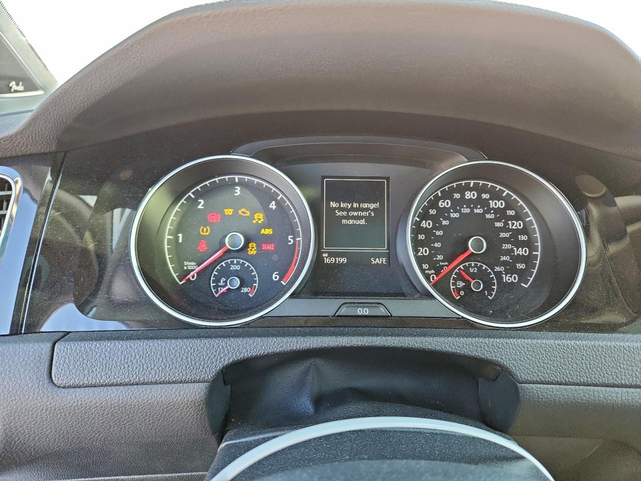 2015 VOLKSWAGEN GOLF SPORTWAGEN TDI S photo 9