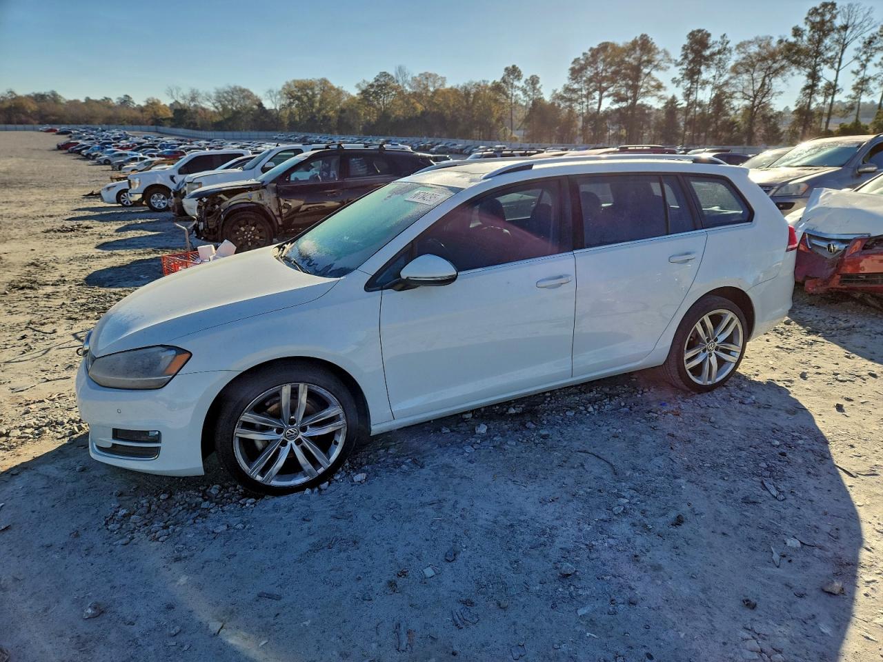 2015 VOLKSWAGEN GOLF SPORTWAGEN TDI S — MINOR DENT/SCRATCHES damage — photo 1