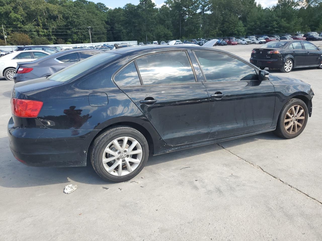 2012 VOLKSWAGEN JETTA SE photo 3
