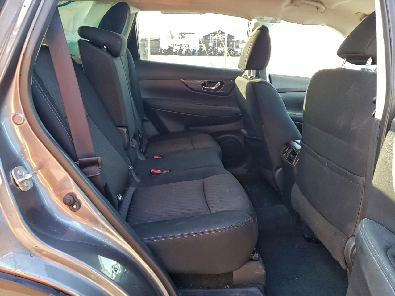 2019 NISSAN ROGUE S photo 11