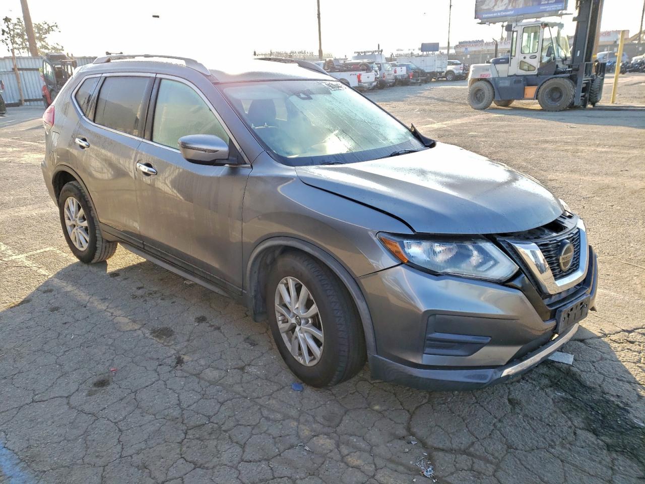 2019 NISSAN ROGUE S photo 4