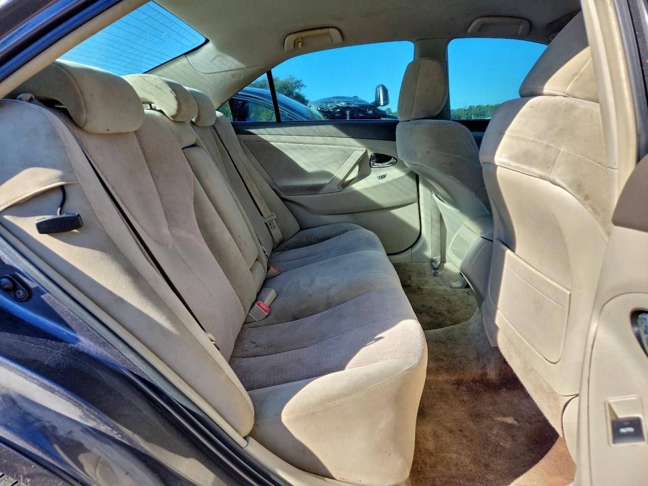2011 TOYOTA CAMRY BASE photo 10