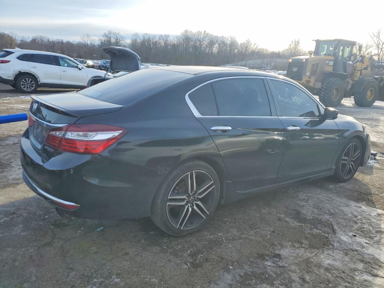 2017 HONDA ACCORD SPORT photo 5