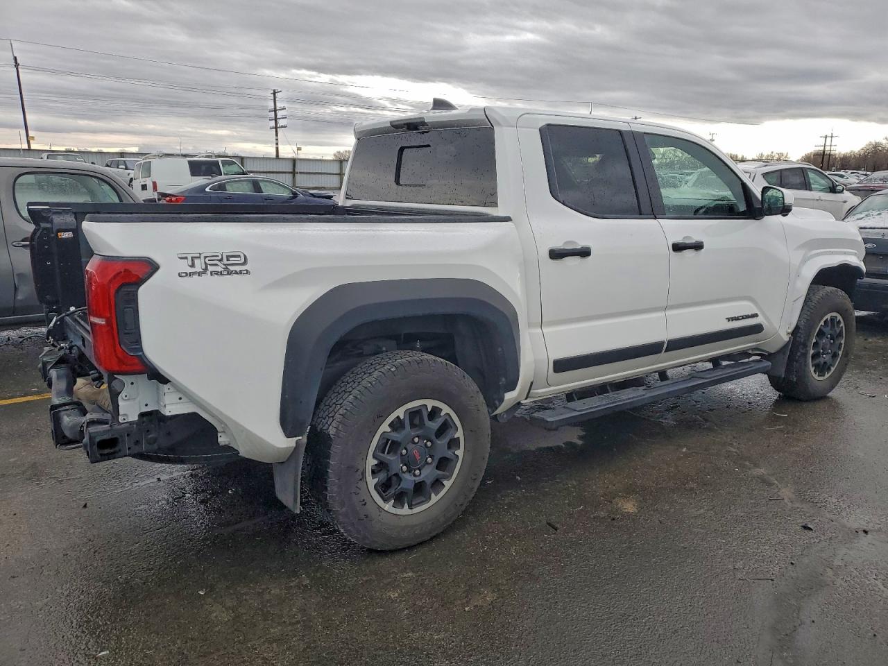 2024 TOYOTA TACOMA DOUBLE CAB photo 3