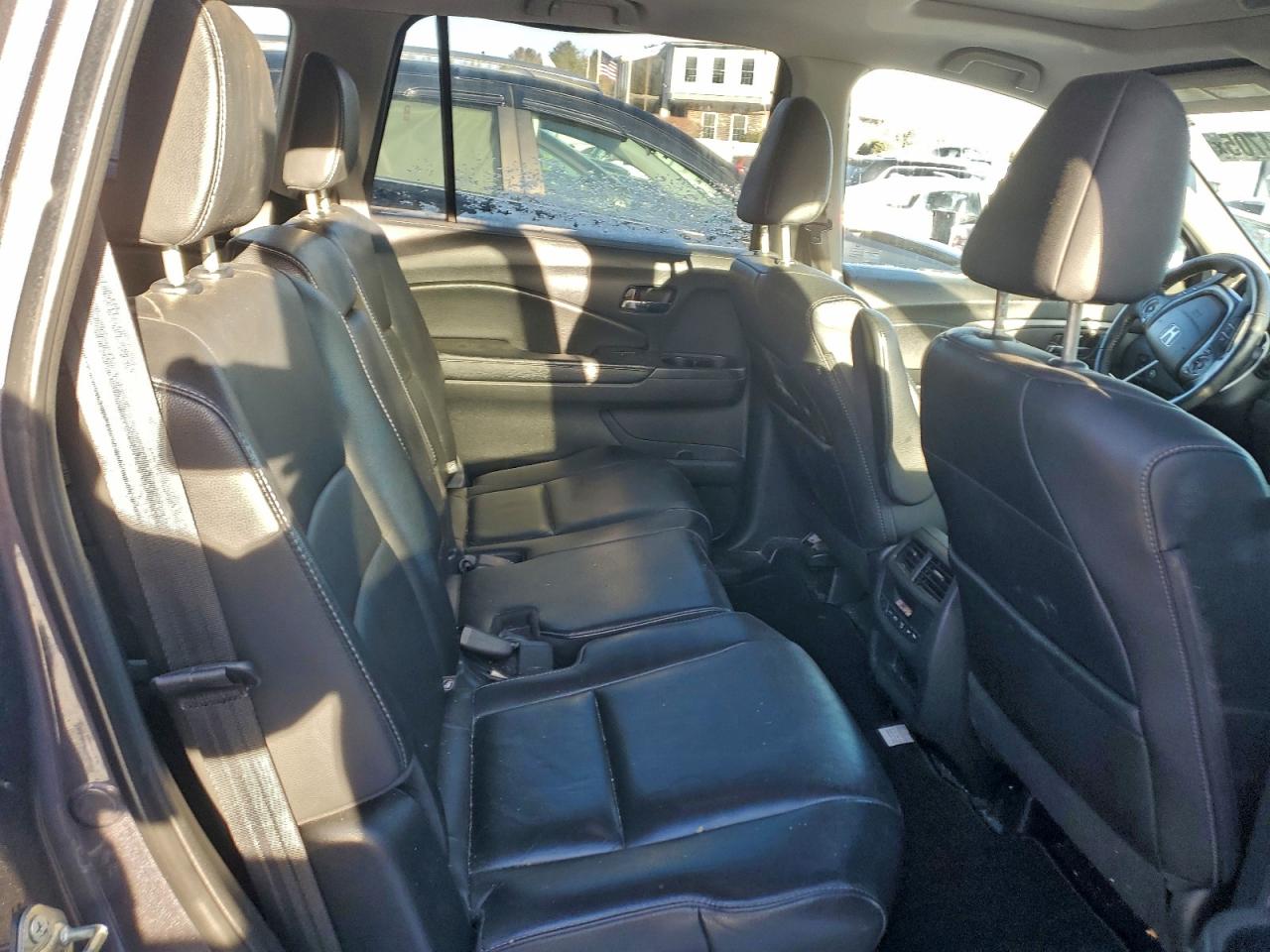 2016 HONDA PILOT EXL photo 11