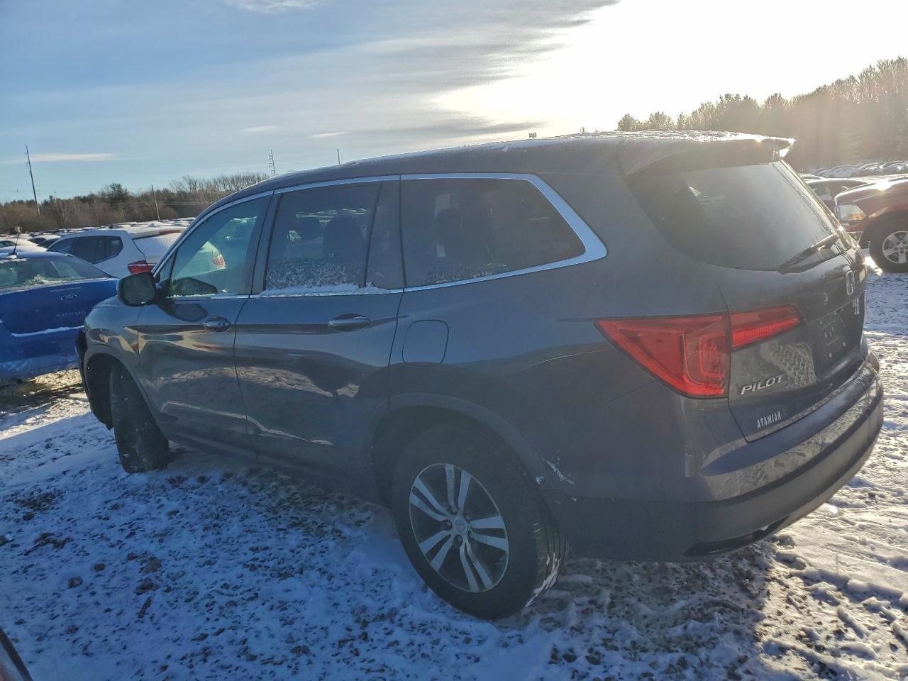 2016 HONDA PILOT EXL photo 2