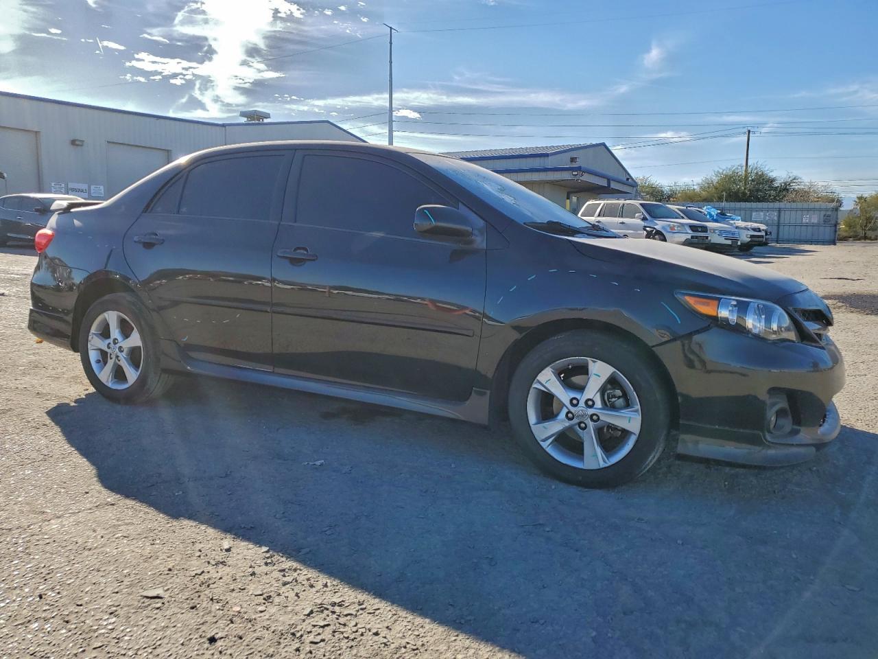 2013 TOYOTA COROLLA BASE photo 4