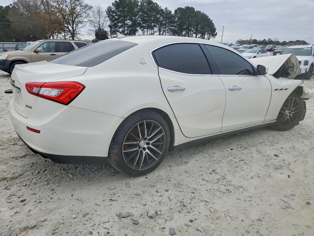 2017 MASERATI GHIBLI photo 3
