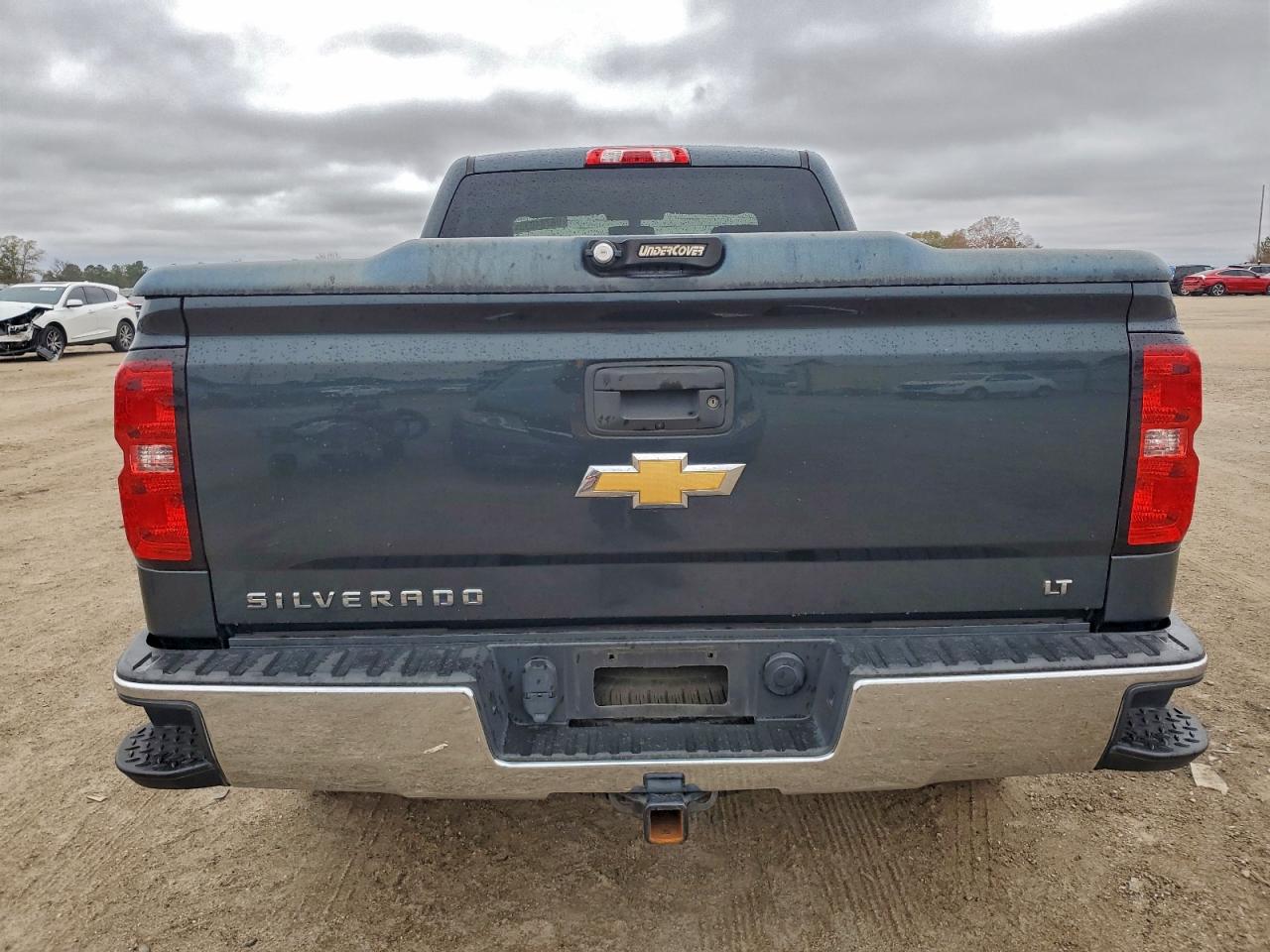 2017 CHEVROLET SILVERADO K1500 LT photo 6