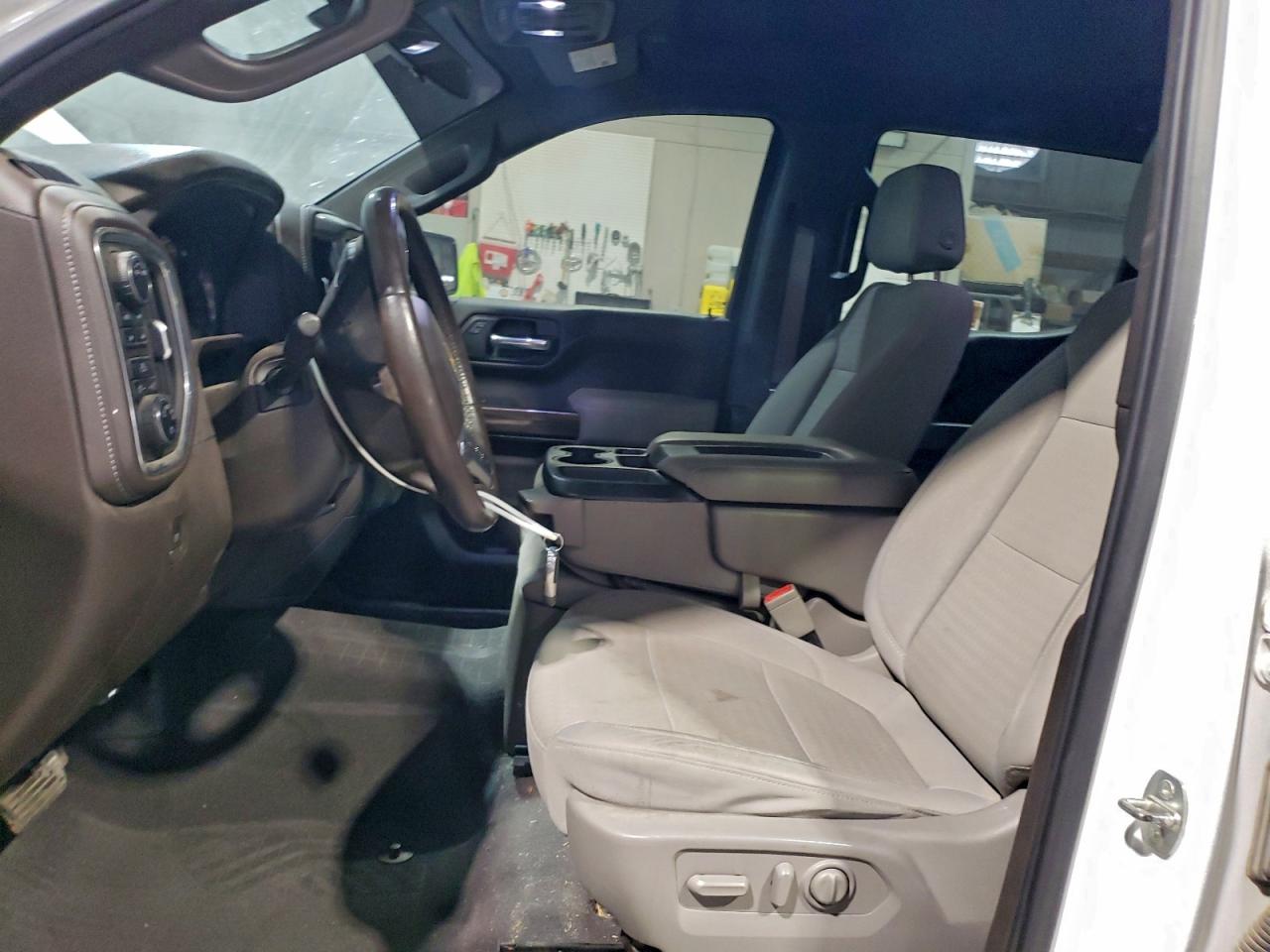 2021 CHEVROLET SILVERADO K1500 LT photo 7