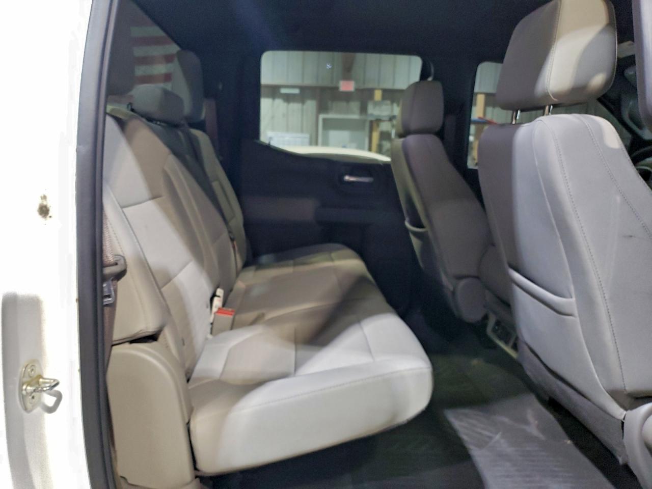 2021 CHEVROLET SILVERADO K1500 LT photo 10