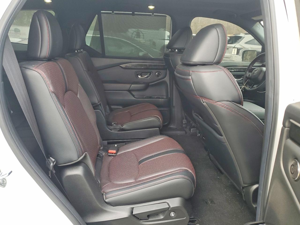2025 HONDA PILOT BLACK photo 11