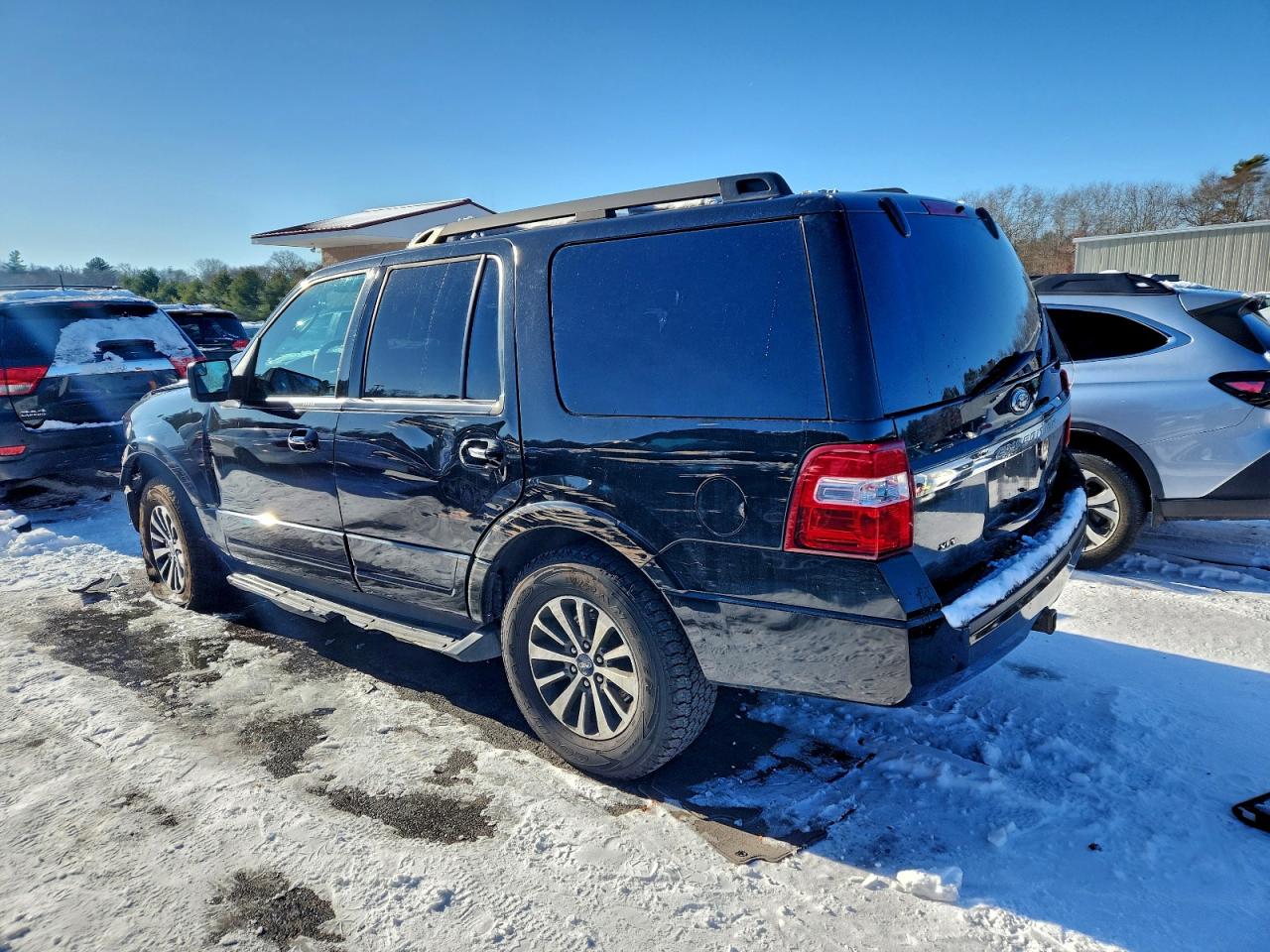 2015 FORD EXPEDITION XLT photo 2