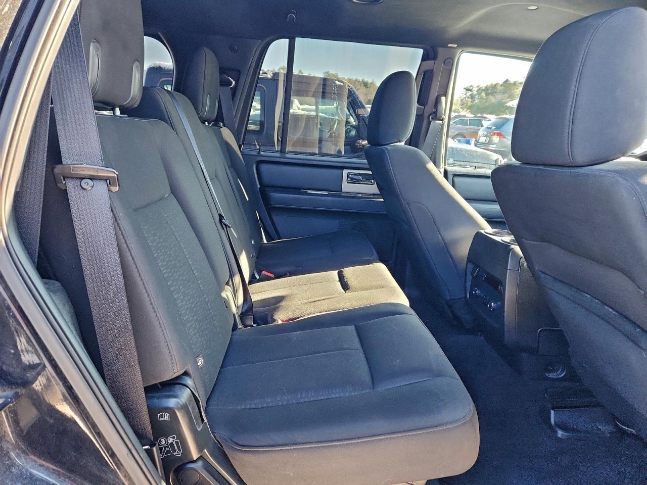 2015 FORD EXPEDITION XLT photo 11