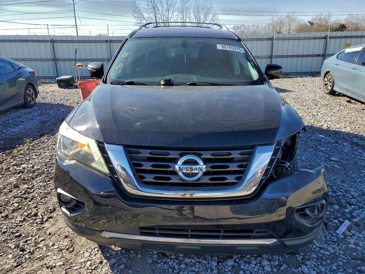 2017 NISSAN PATHFINDER S photo 5