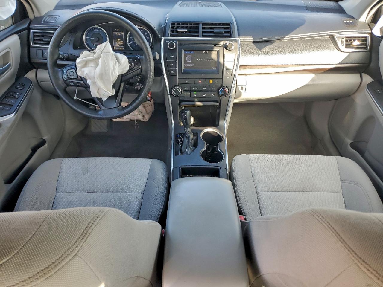 2016 TOYOTA CAMRY LE photo 8